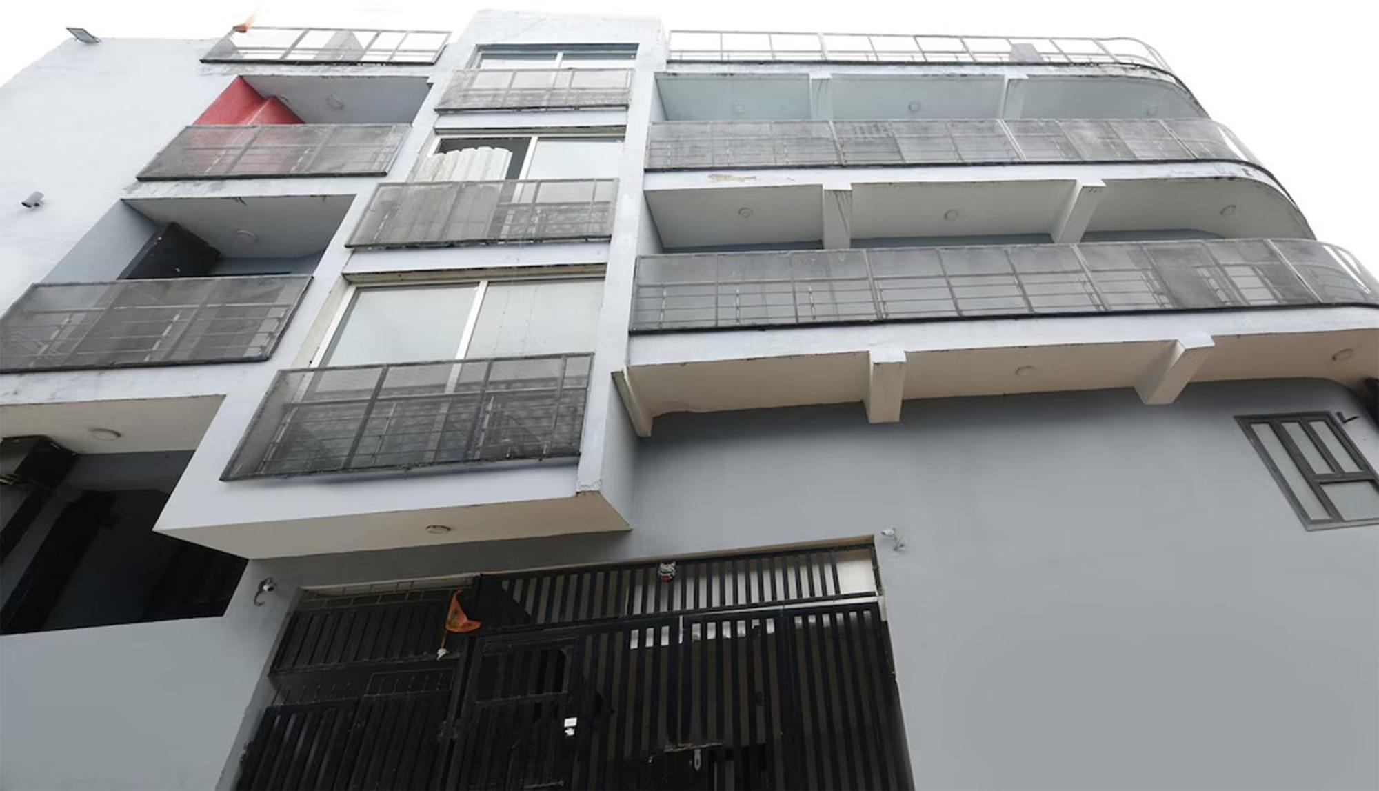 Hotel Crown Inn Faridabad Exterior photo